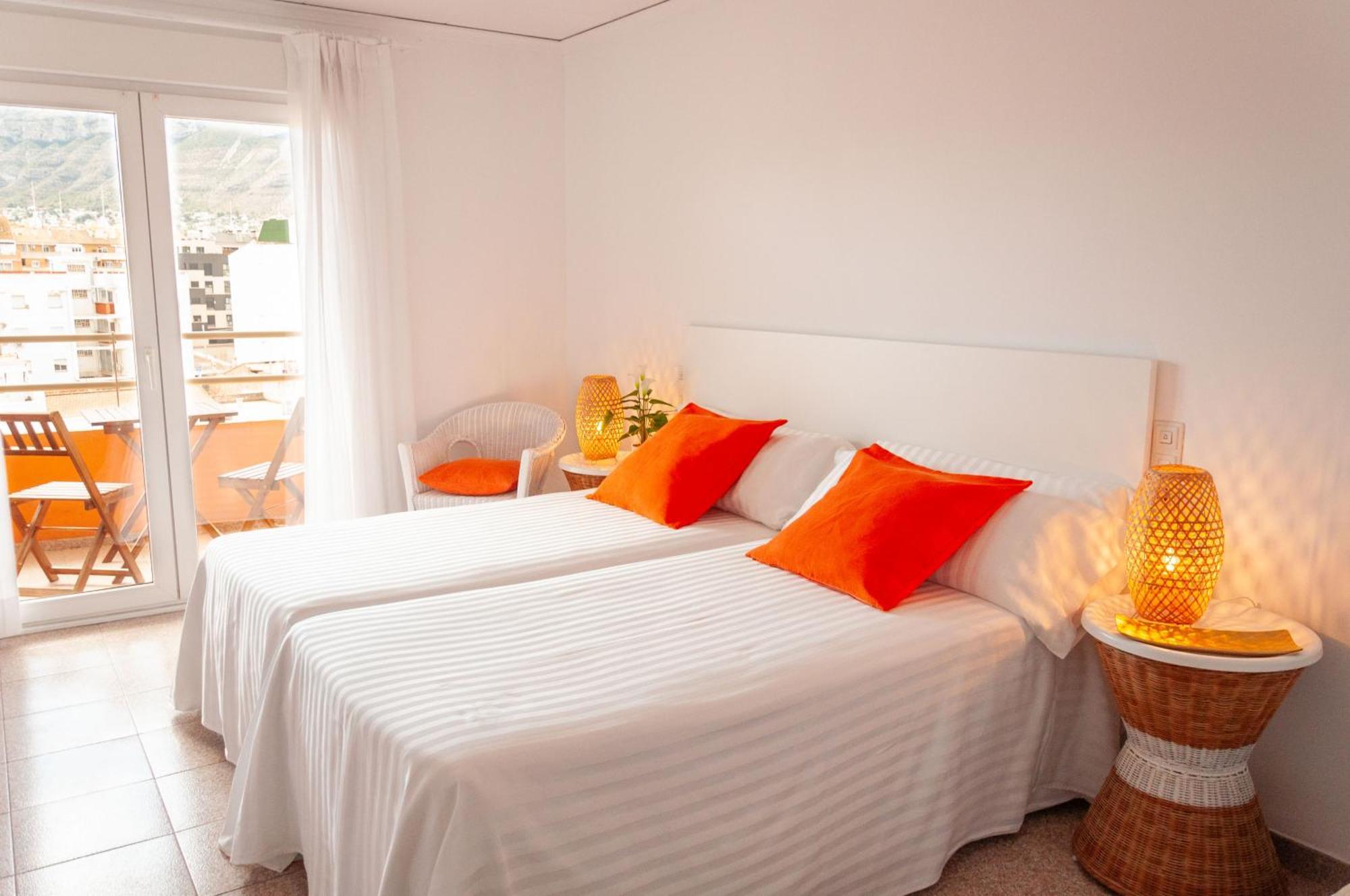Hostal Comercio Дения Экстерьер фото