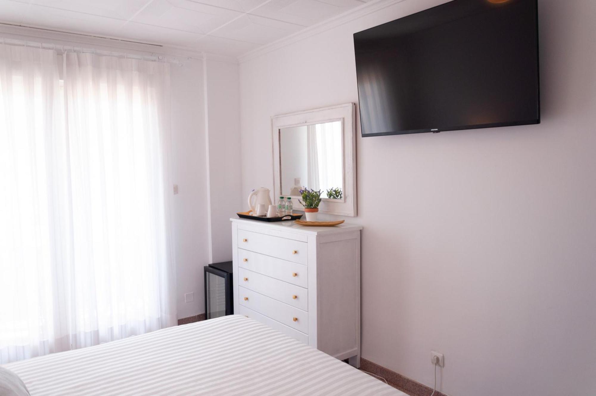 Hostal Comercio Дения Экстерьер фото
