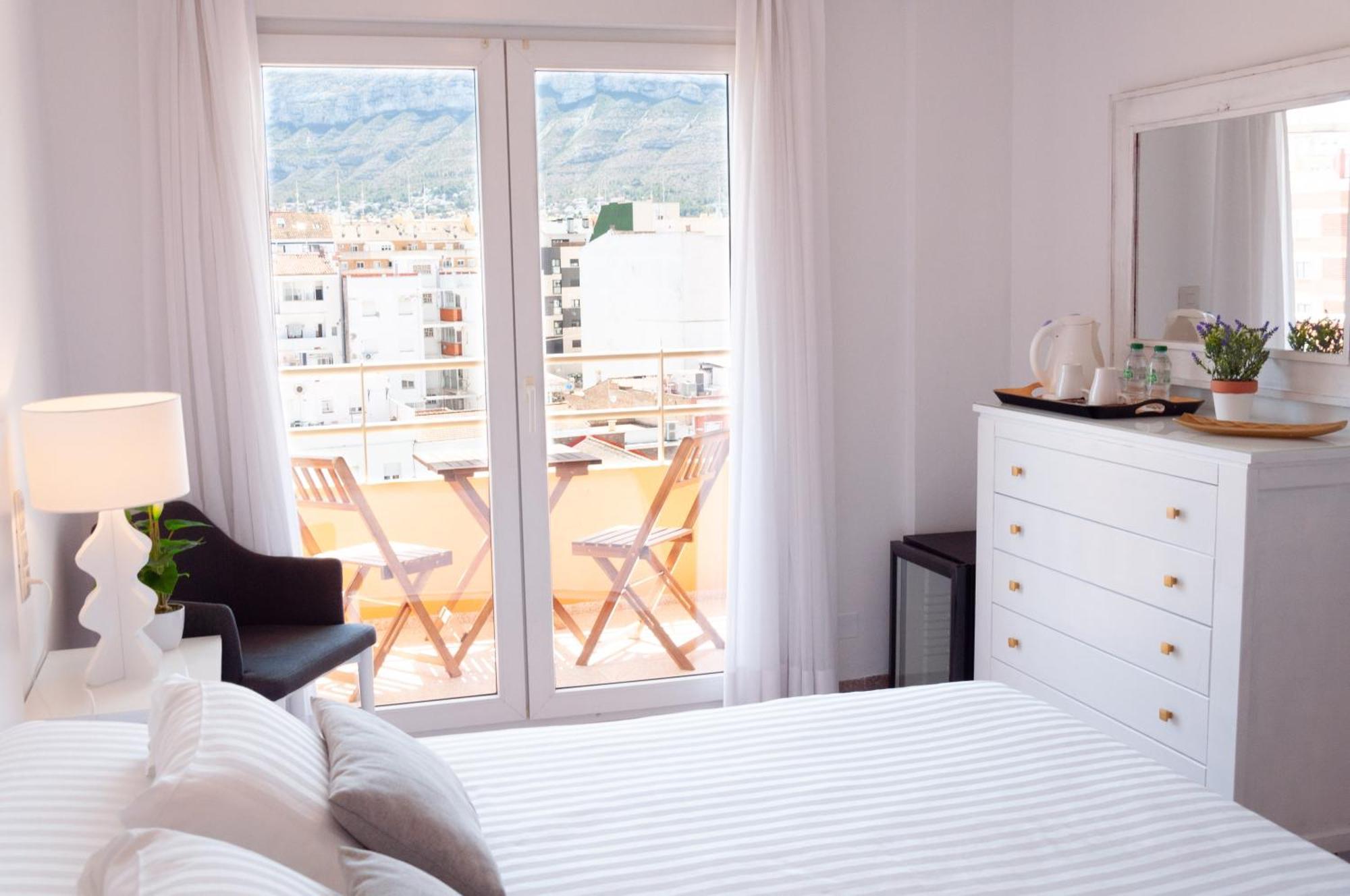 Hostal Comercio Дения Экстерьер фото