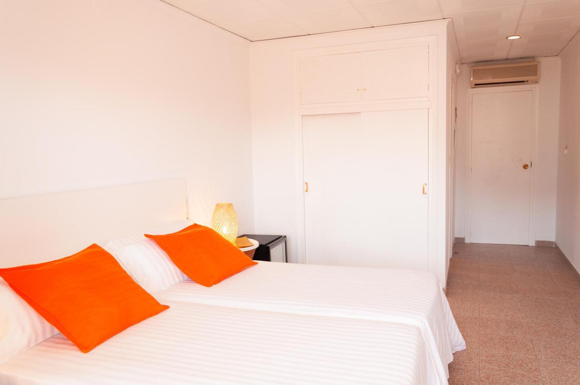 Hostal Comercio Дения Экстерьер фото