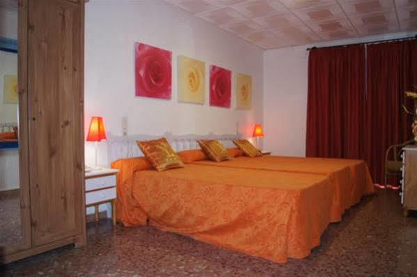 Hostal Comercio Дения Экстерьер фото